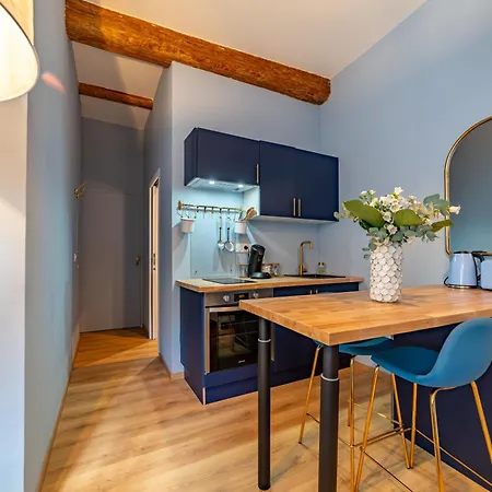 Le Bleu Jean Denim Arenes - Nuit A شقة